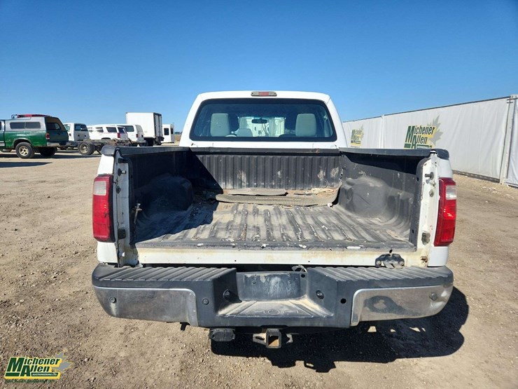 2011-ford-f350-image-7