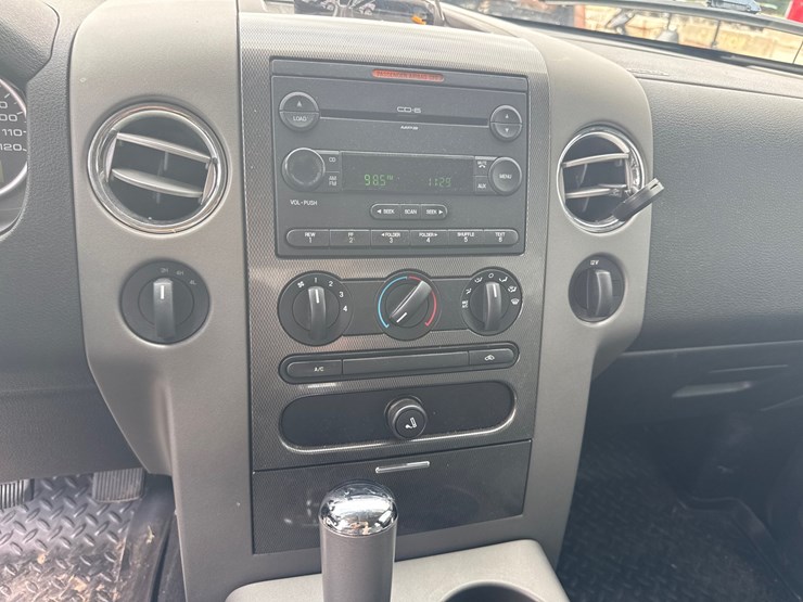 2005-ford-f150-image-22