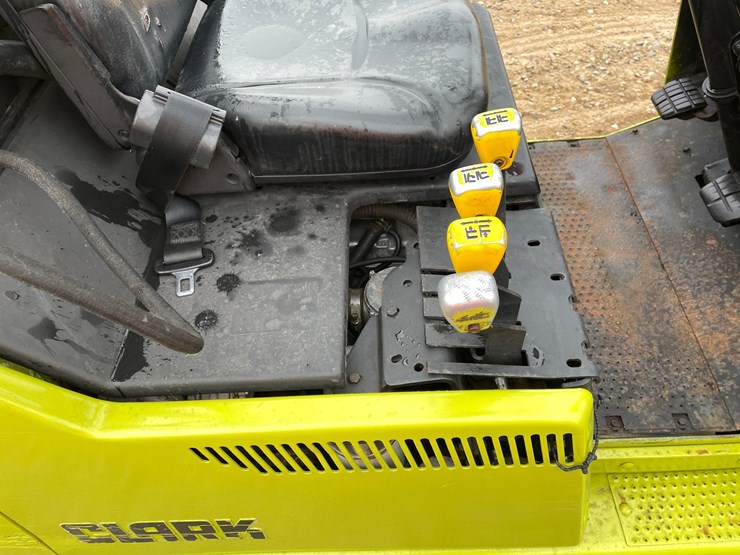 #1000-•-clark-glx30-forklift-image-18