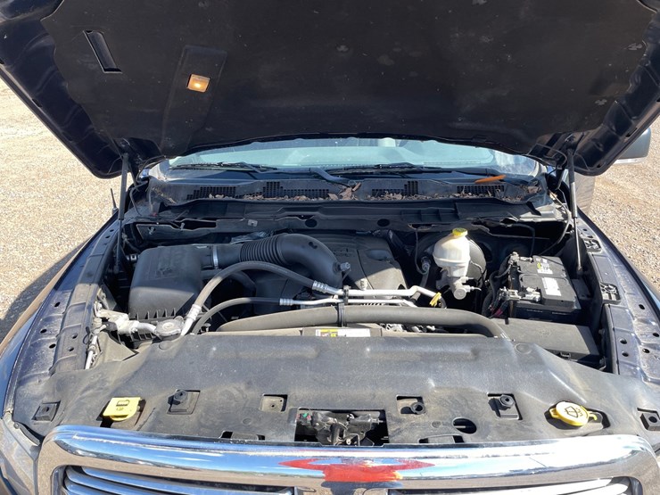 #1312-•-2016-dodge-ram-pickup-truck-(has-mn-salvage-title)-image-40