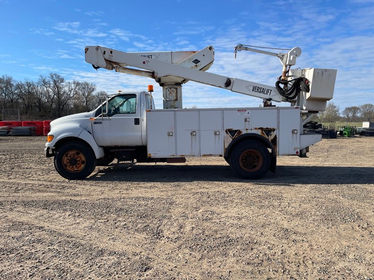 2000-ford-f750-image-2