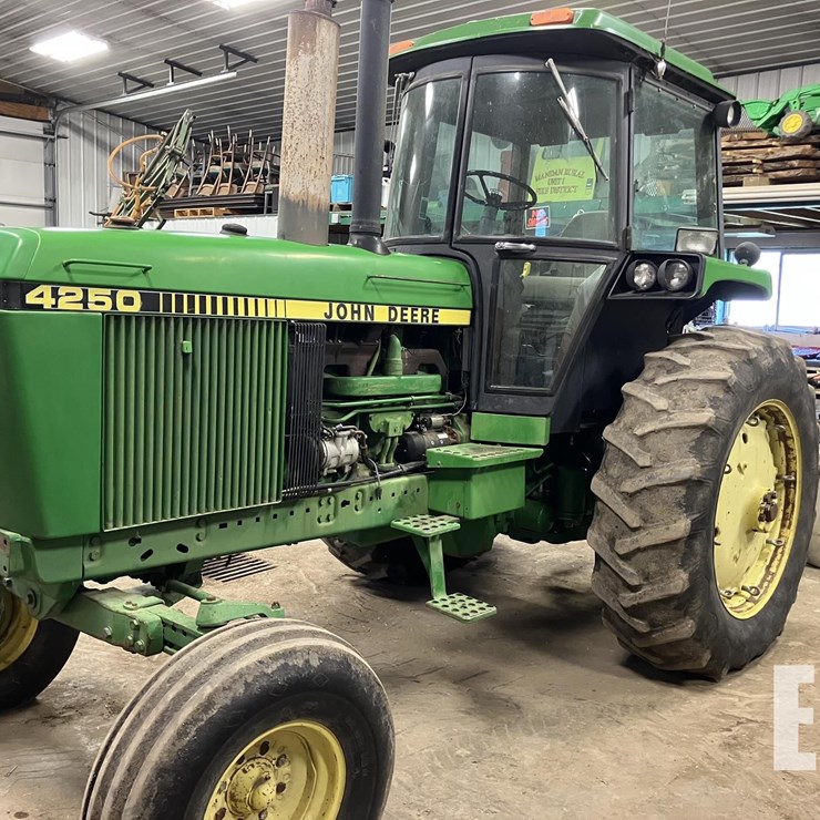 1986 JOHN DEERE 4250