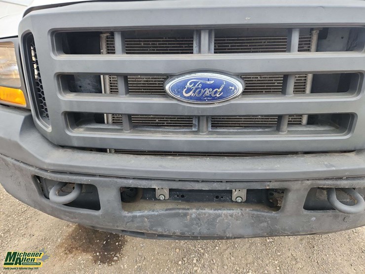 2006-ford-f450-xl-image-51