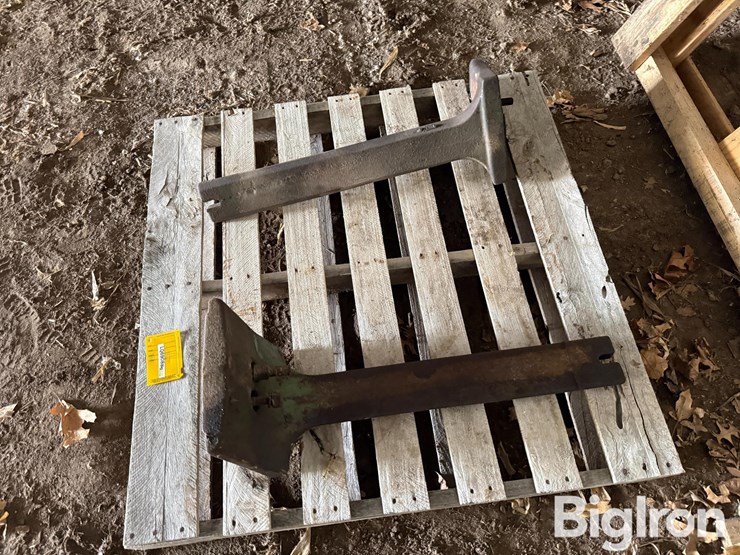 john-deere-front-weight-brackets-image-2