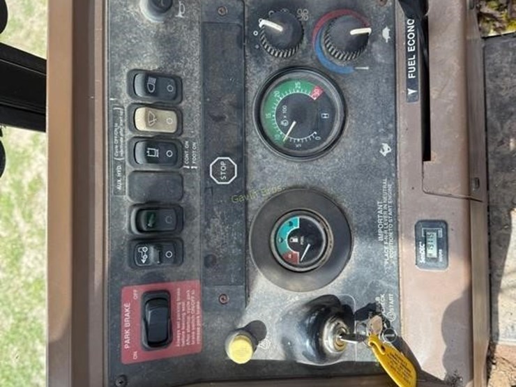 deere-410e-image-16