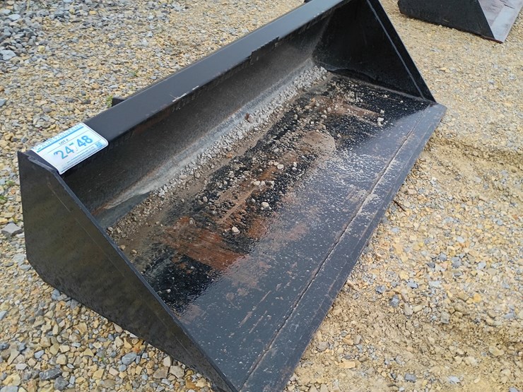 #24748-•-72"-smooth-bucket-skid-steer-attachment-image-5