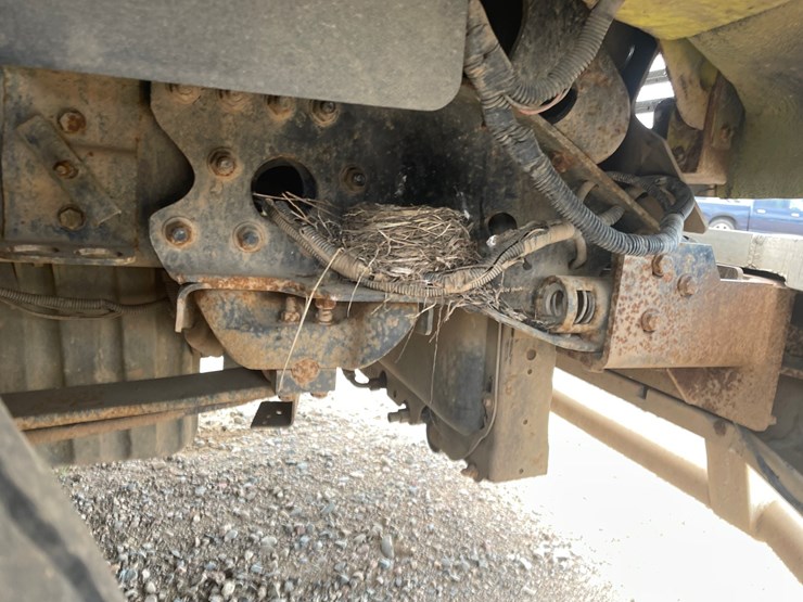 #1319-•-2011-freightliner-dump-truck-(has-mn-title)-image-30