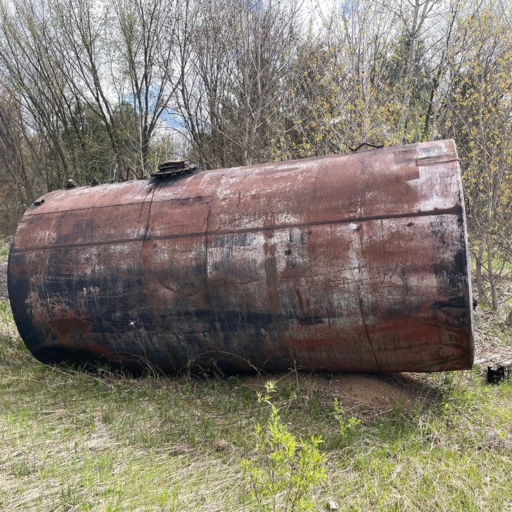 #2804 • Metal Fuel Tank (G)