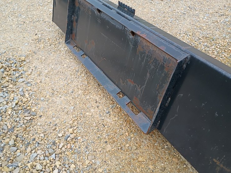 #24749-•-84"-smooth-bucket-skid-steer-attachment-image-10