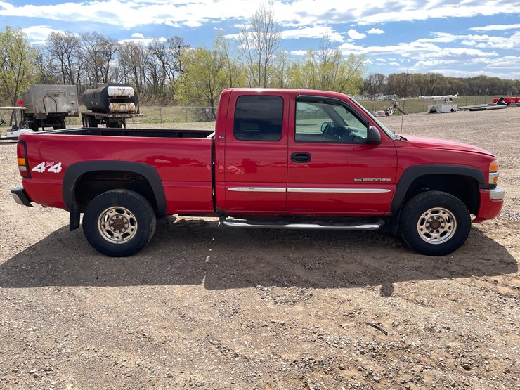 #1304-•-2005-gmc-sierra-pickup-truck-*non-runner*-(has-mn-title)-image-6