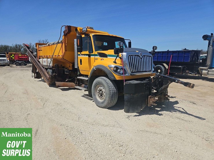 2011-international-workstar-7600-image-2