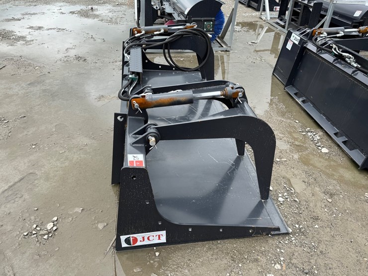 #2046-•-jct-60"-skid-steer-grapple-inv#-49455-image-3