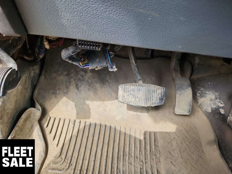 2013-ford-f450-image-28