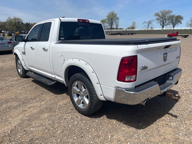 2016-dodge-ram-1500-image-3