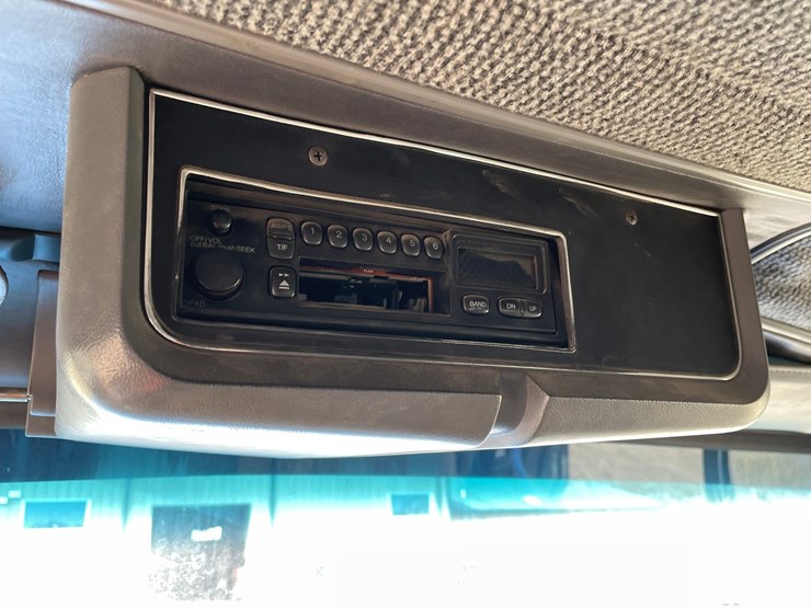 1994-ford-l9000-image-54