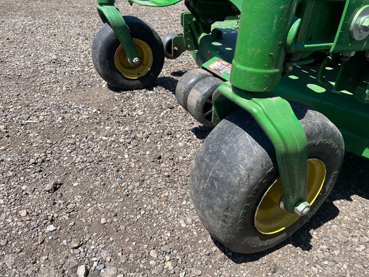 2020-john-deere-z915e-image-18