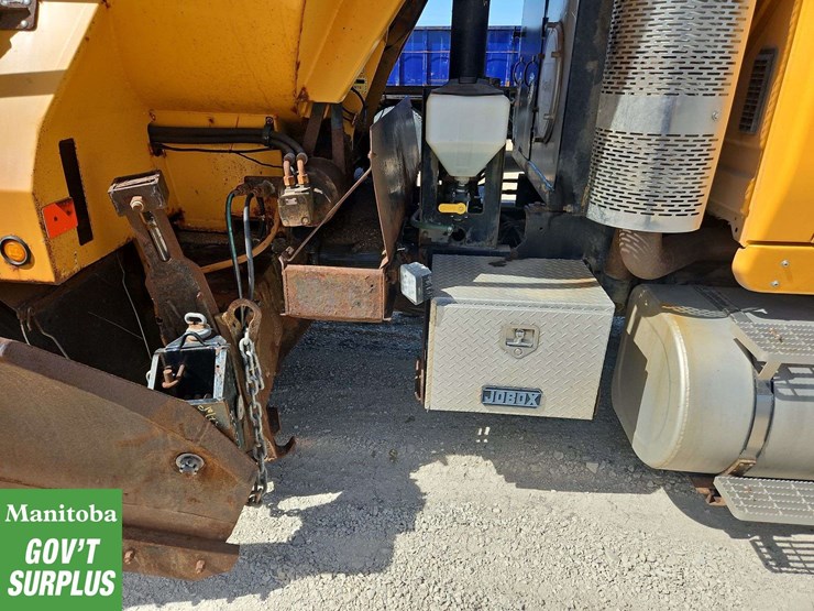 2008-international-workstar-7600-image-10