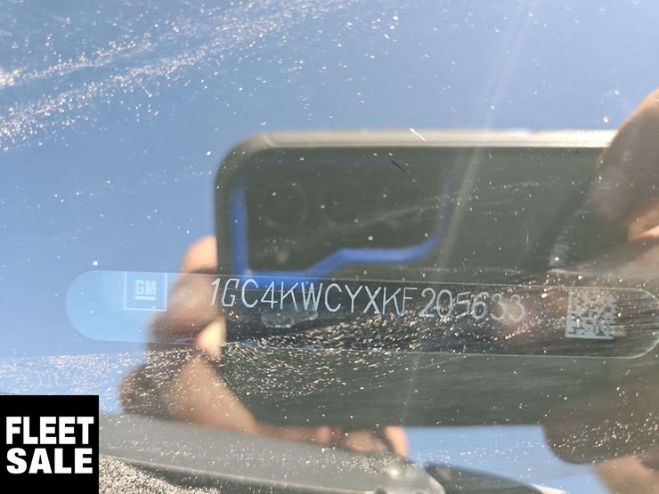2019-chevrolet-silverado-3500hd-image-32