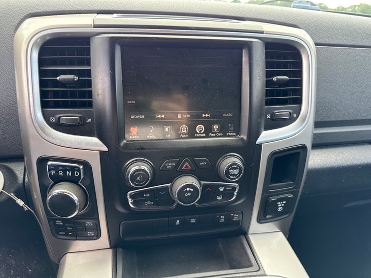 2016-dodge-1500-image-51