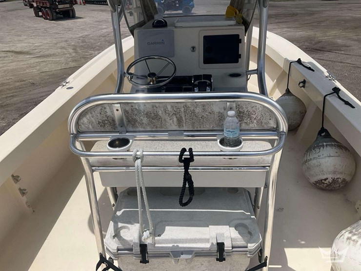 2013-parker-2501-center-console-28ft-boat-with-2000-float-on-30ft-t/a-boat-trailer-image-12