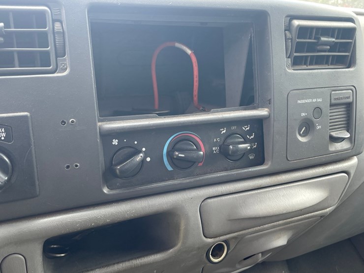 #2876-•-2001-f250-super-duty-truck-(no-title,-for-parts)-(or)-image-30