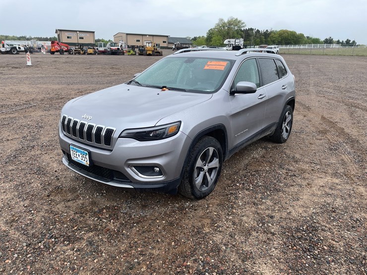 2019-jeep-cherokee-limited-image-1