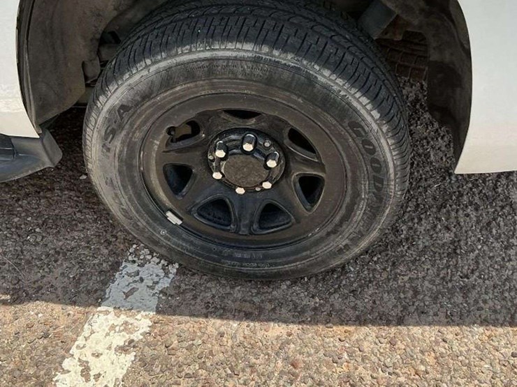 2019-chevrolet-tahoe-image-10