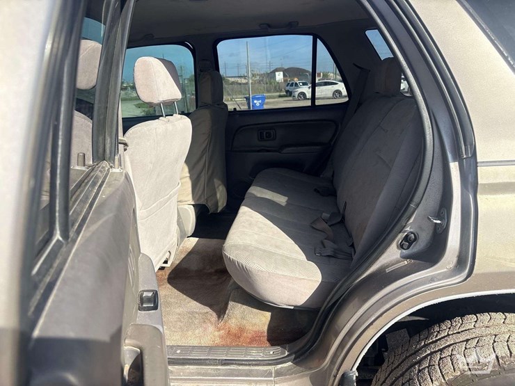 2002-toyota-4-runner-image-23
