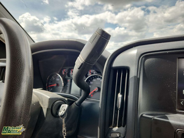 2017-gmc-sierra-2500hd-image-24