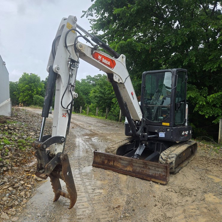 2023 BOBCAT E42