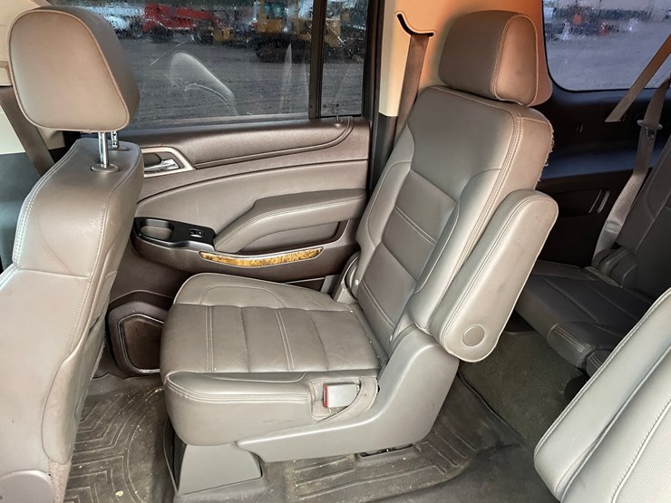 2015-gmc-yukon-denali-image-22