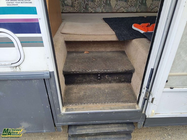 1997-chevrolet-p30-image-13