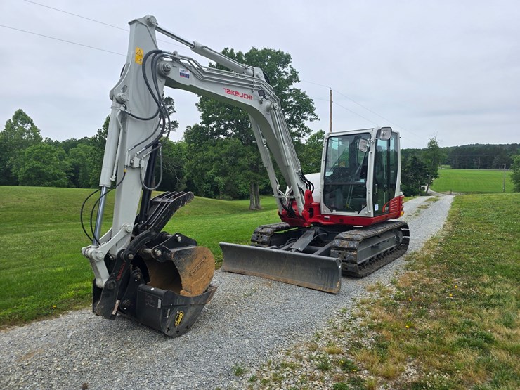 2024-takeuchi-tb290-image-2