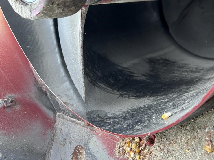 buhler-farm-king-16104-image-38