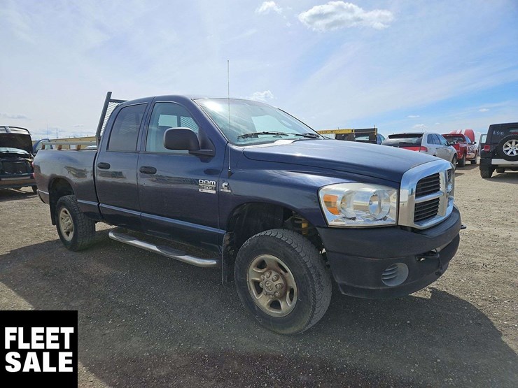 2008-dodge-ram-2500-image-2