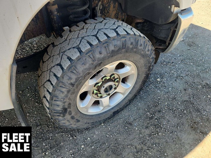 2015-ford-f350-image-13