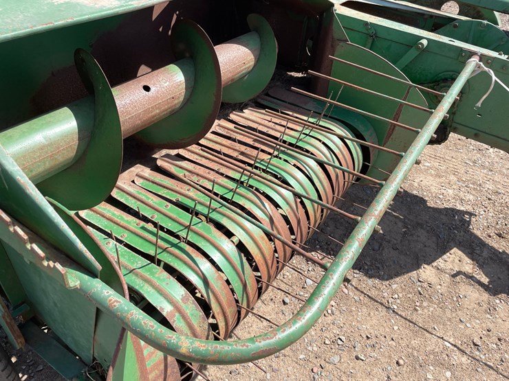 john-deere-14t-image-23