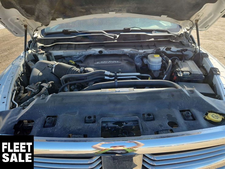2015-dodge-2500-image-28