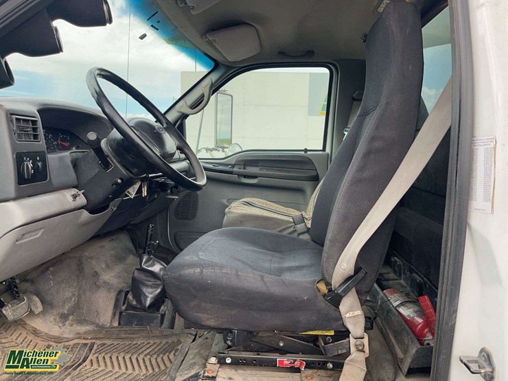 2009-ford-f750-image-14