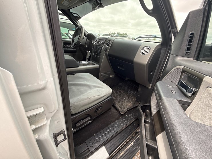 2005-ford-f150-image-16