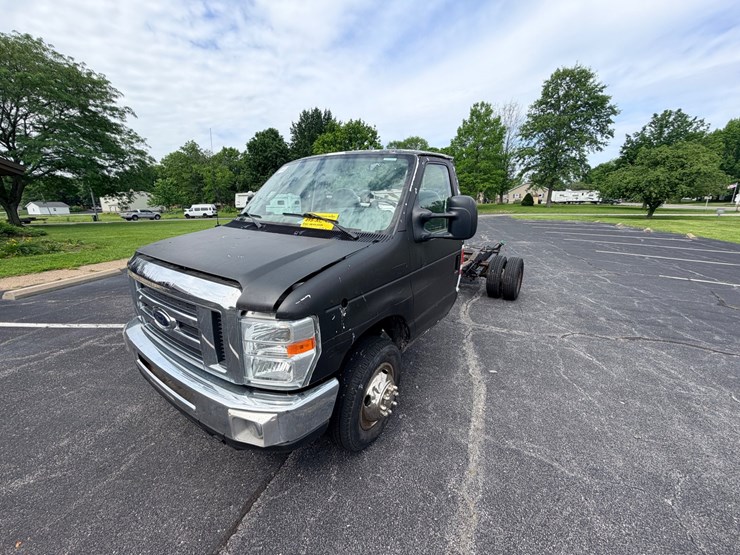 2008-ford-e450-image-5