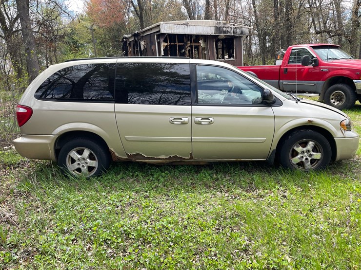 2007-dodge-caravan-image-3