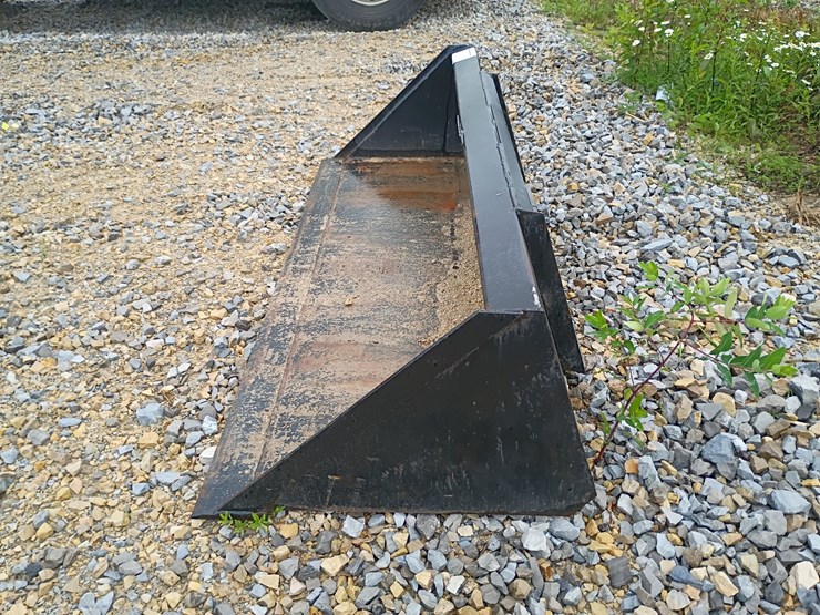 #24750-•-78"-smooth-bucket-skid-steer-attachment-image-2