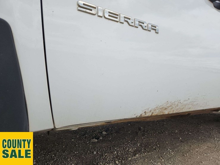 2013-gmc-sierra-1500-image-42