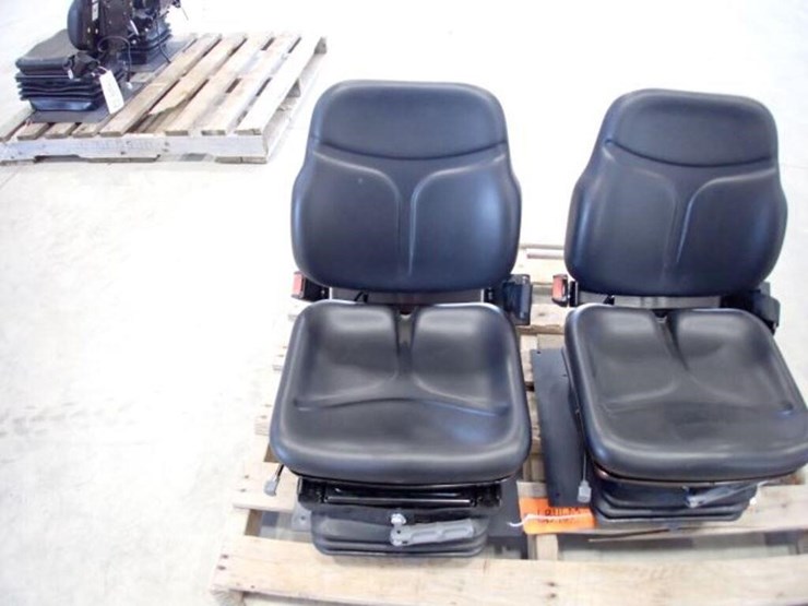 qty-of-(2)-cobo-tractor-seats-image-11