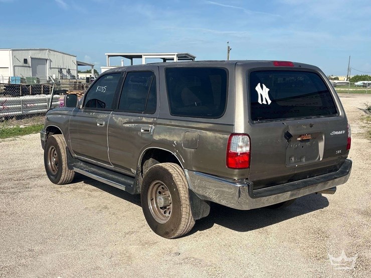 2002-toyota-4-runner-image-3