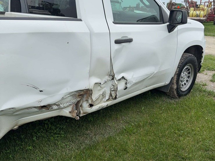 2022-chevrolet-silverado-1500-image-3