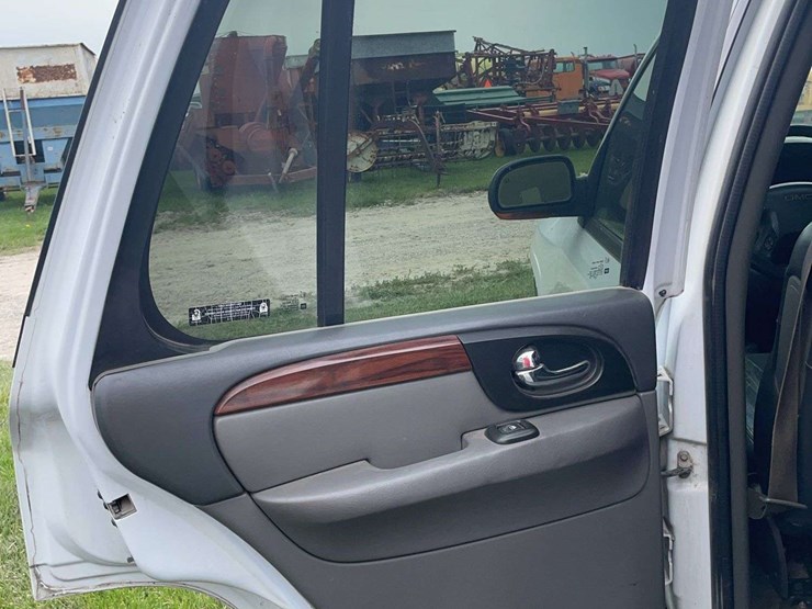 2002-gmc-envoy-image-12