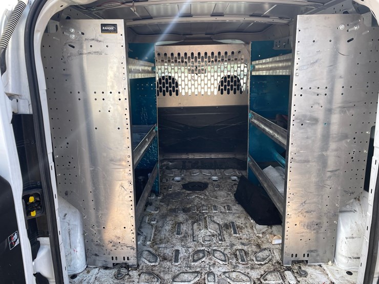 #1412-•-2017-ram-promaster-cargo-van-(has-mn-title)-image-19