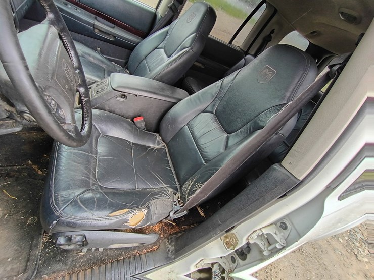 2002-dodge-durango-image-26